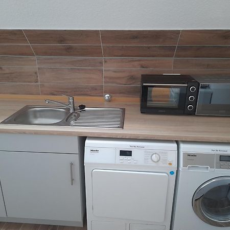 דירות דינקלגה Altes Gesellenhaus מראה חיצוני תמונה