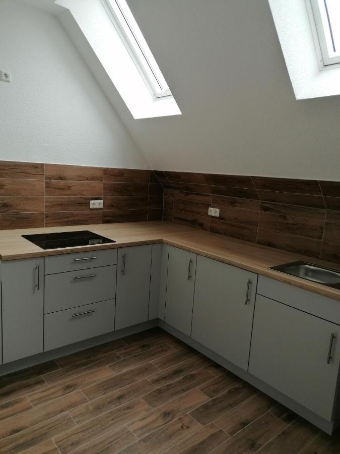 דירות דינקלגה Altes Gesellenhaus מראה חיצוני תמונה